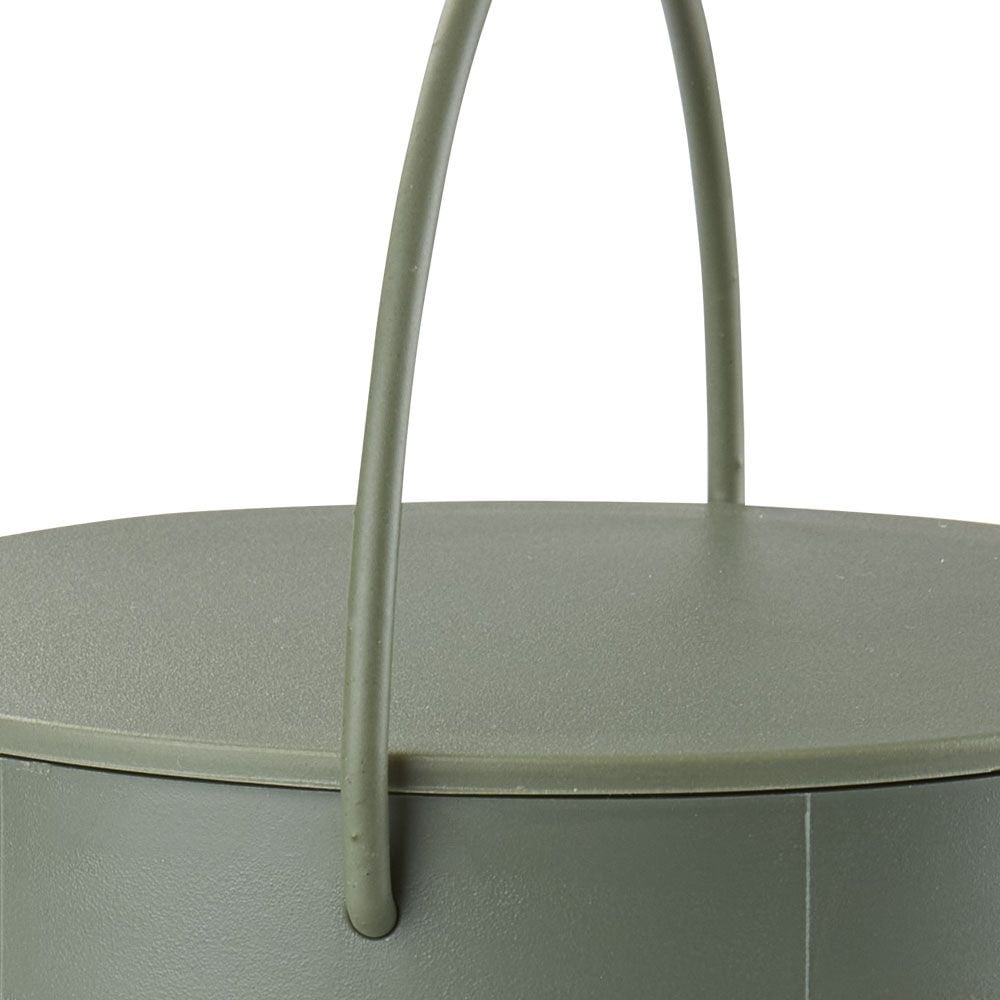 Ar baterijām darbināma lampa SVAN