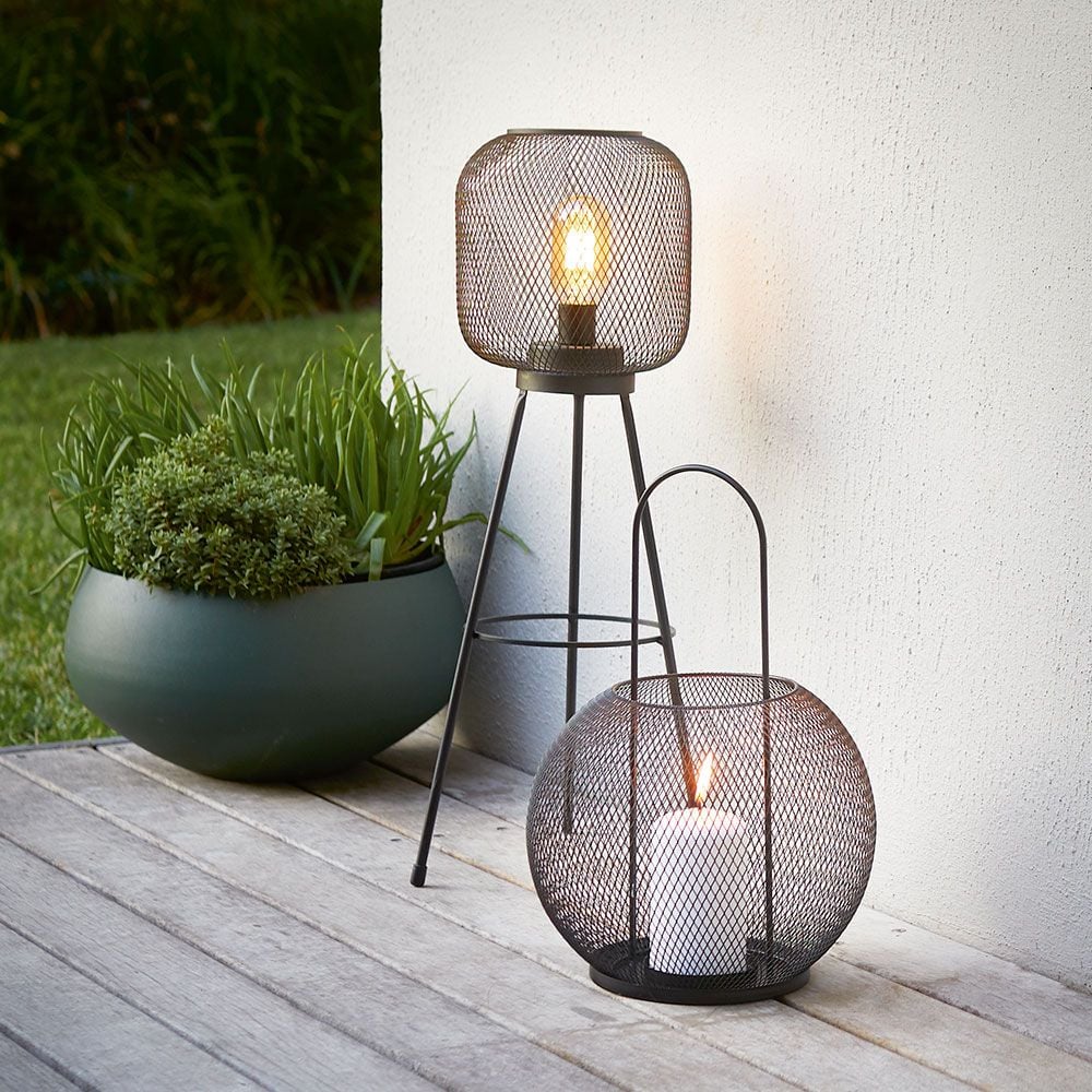 Ar baterijām darbināma lampa VANNRIKSE