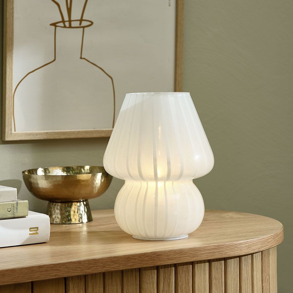 Ar baterijām darbināma lampa JONNY