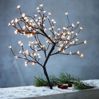 128 LED gaismas dekorācija - koks HEIMDAL