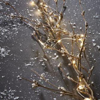40 LED lampiņu virtene MERSKUM